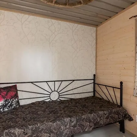 Traditional With Hot Tub * Uurainen