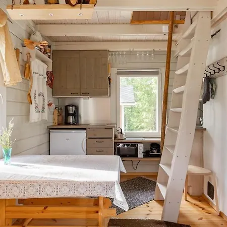 Traditional With Hot Tub *