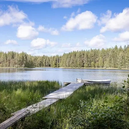 Traditional With Hot Tub * Uurainen