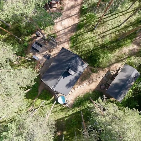 Traditional With Hot Tub Alpstuga *