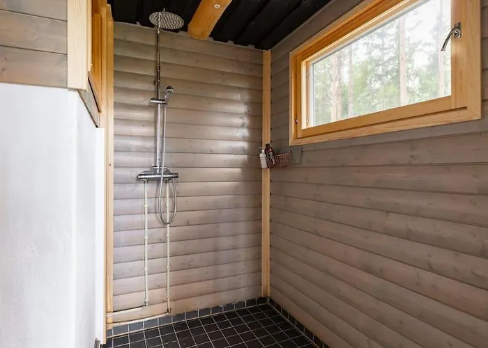 Traditional With Hot Tub Horská chata Uurainen