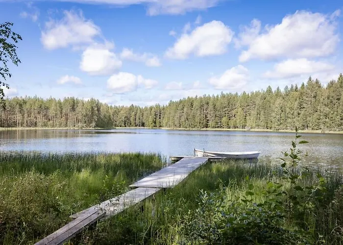 Traditional With Hot Tub * Uurainen