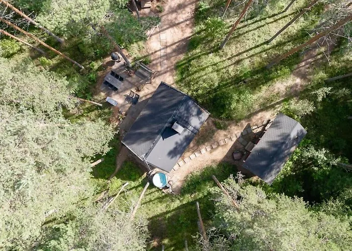 Traditional With Hot Tub Horská chata *